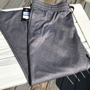 Woman’s XL loose under armour NWT sweatpants